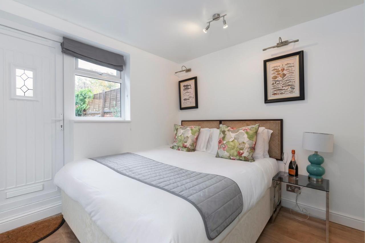 Modern Self Contained Studio Home Cheltenham Eksteriør bilde