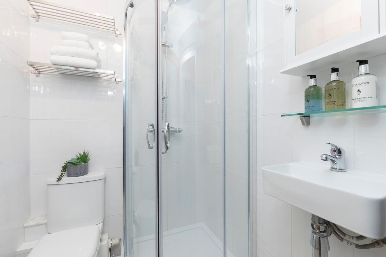 Modern Self Contained Studio Home Cheltenham Eksteriør bilde